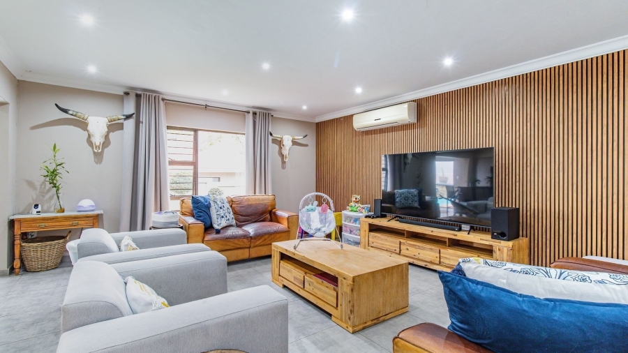 4 Bedroom Property for Sale in Boschdal North West